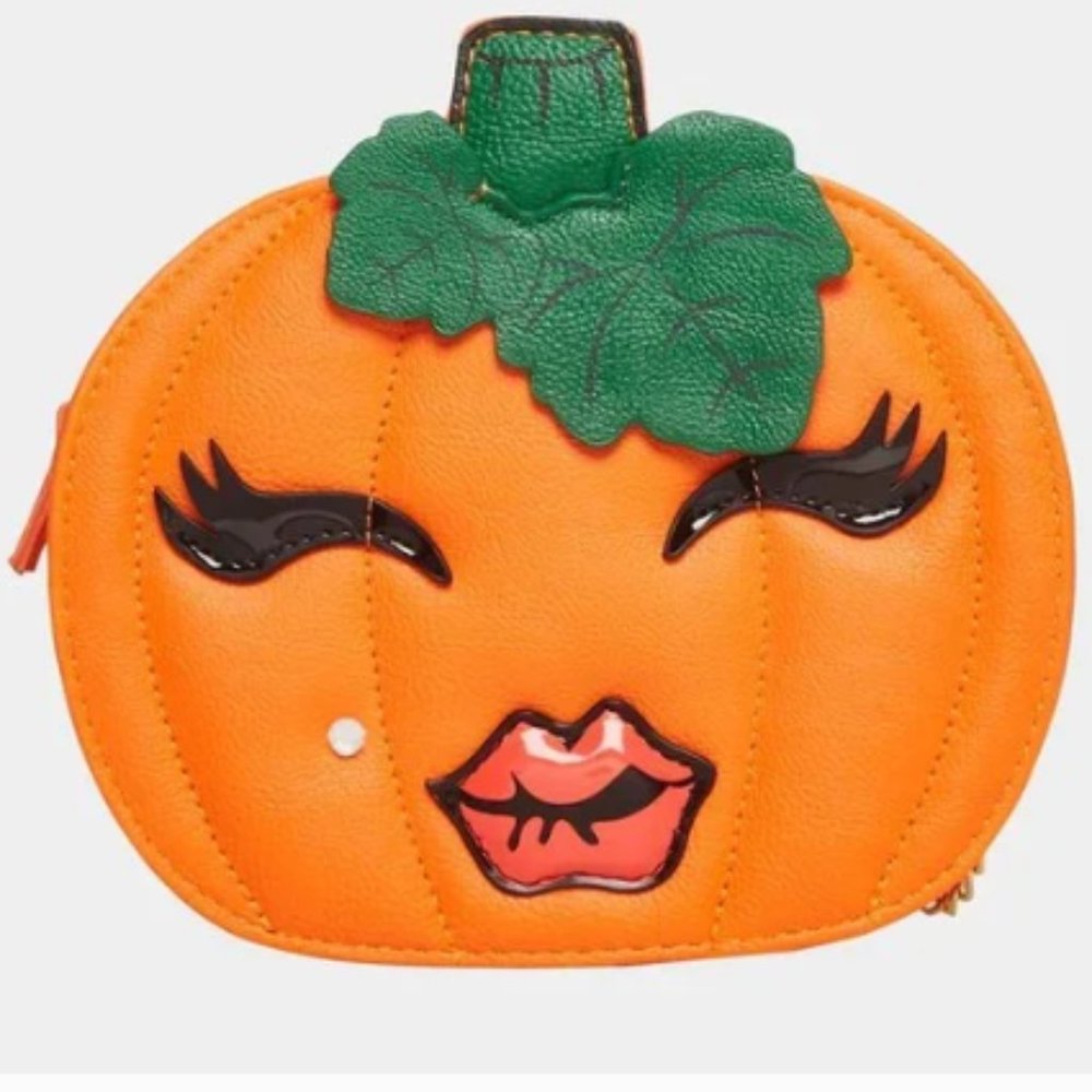 Betsey Johnson Kitsch Betsey Lantern Crossbody - Picture 6 of 6